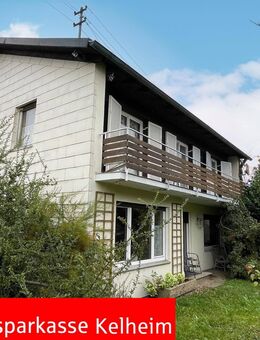 Renovierungsbedürftiges Einfamilienhaus mit Garage in Mainburg auf Erbbaugrundstück - Mainburg