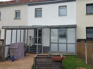 Schönes Reihenmittelhaus mit Garage in Könitz sofort beziehbar - Unterwellenborn