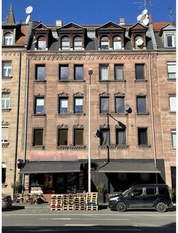 Charmante 2-Zimmer-Dachgeschosswohnung in Nürnberg - Nürnberg