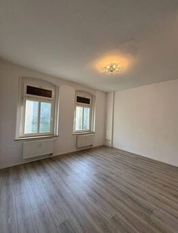 Charmante 2-Zimmer-Wohnung mit Balkon - Reichenbach (Vogtland)
