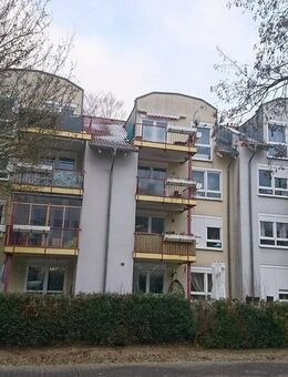 Charmante Dachgeschosswohnung in Baunatal mit Balkon - Baunatal
