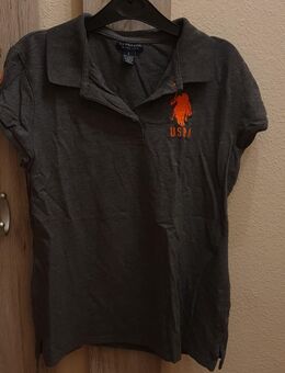 Graues Damen Poloshirt von U.S Polo assn. Größe 40(L) - Darmstadt