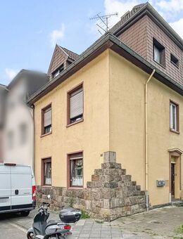 Mehrfamilienhaus mit drei Wohneinheiten in Mönchengladbach-Süd - Mönchengladbach