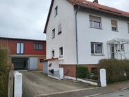 Paketverkauf Einfamilienhaus mit MFH mit 3 Wohnungen - Wehretal