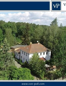 FAKTOR 12,40: Charmantes Mehrfamilienhaus mit 12 Wohneinheiten und Ausbaupotenzial - Wiesenburg