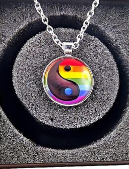 Halskette Anhänger Regenbogen Modeschmuck 9,90€* - Villingen-Schwenningen