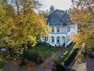 Im Dornröschenschlaf - Villa in Bestlage mit 6 Wohneinheiten - Ahrensburg