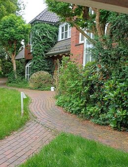 Großzügiges, freistehendes Dreiparteienhaus in ruhiger, sonniger Lage - Ottersberg