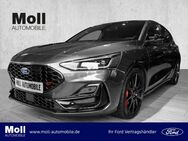 Ford Focus, ST X 280PS TRACKPACK PARKING WINTER, Jahr 2023 - Aachen