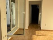 Gemütliche Dachgeschoss-Wohnung in Frankfurt-Bergen-Enkheim - Frankfurt (Main)