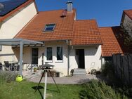 Schöne Doppelhaushälfte in Bruckberg! - Bruckberg (Regierungsbezirk Mittelfranken)