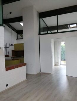 Modernisiertes Reihenmittelhaus in Weener Möhlenwarf mit Terrasse und KFZ Stellplatz Provisionsfrei - Weener