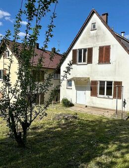 "Handwerker aufgepasst" - Freistehendes Einfamilienhaus mit schönem, großen Gartenbereich - Filderstadt