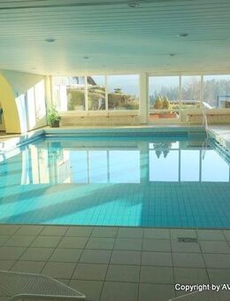 +++ AVERNET - 2 ZI. WOHNUNG + GR. SCHWIMMHALLE + SAUNA IN LENZKIRCH +++ - Lenzkirch