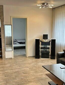 Modernisierte 2-Zimmer-Wohnung mit Balkon in Straubing-Süd - Straubing
