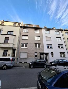 Neu renovierte 3-Zimmer-Wohnung mit Loggia im Herzen von MG-Rheydt - Mönchengladbach