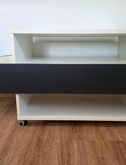 TV Konsole auf Rollen von Roehr - Willebadessen