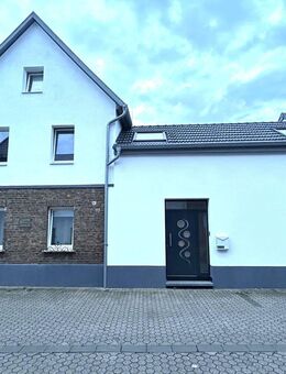 Zwei schöne Einfamilienhäuser u. ein Baugrundstück in Erftstadt-Bliesheim "Haus Alois Zimmermann" - Erftstadt