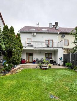 Zwischen Natur und Stadt: Gepflegtes Familiendomizil mit Einliegerwohnung in Untergrombach. - Bruchsal