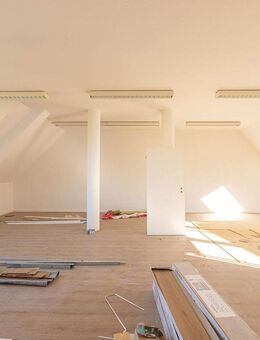 Moderne, Helle, Zentrale, Sanierte, 2-Zimmer Wohnung in Torgau, DG - Torgau