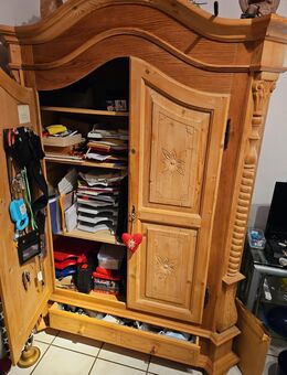 Schöner Bauernschrank für Büro, Diele, Schlafzimmer, Kinderzimmer, Esszimmer - Witten