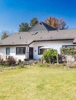 HOMESK - Haus mit drei separaten Wohneinheiten auf großem Grundstück mit Garage in Mariendorf - Berlin