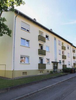 Großzügige 4-Zimmer-Wohnung mit Balkon und Garage in Schwenningen - Villingen-Schwenningen