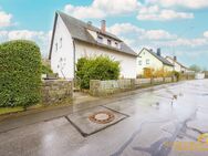 Sofort frei: Ein- Zweifamilienhaus mit großzügigem Grundstück direkt in Roding zu verkaufen - Roding