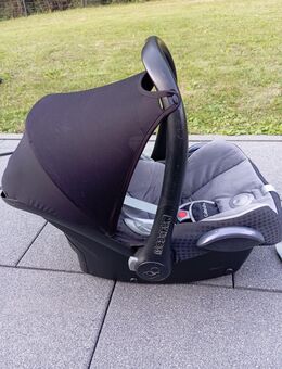 Maxi Cosi mit Isofix Station - Immendingen
