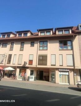 Kleine 2 - Raumwohnung mit EBK und Fahrstuhl, Balkonanteil und Stellplatz - Zörbig