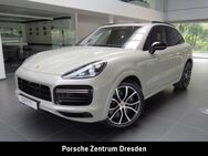 Porsche Cayenne, Turbo, Jahr 2022 - Dresden