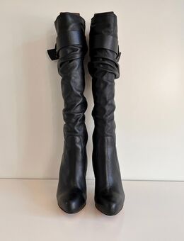 Schwarze Damenstiefel - Sankt Leon-Rot