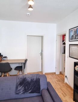 Lust auf 3 Zimmer direkt am Schloss? - Düsseldorf