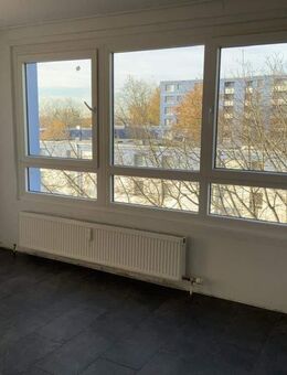 Wohnen in toller Atmosphäre - 3.-Zi.-Whg. mit großer Wohnküche - Monheim (Rhein)