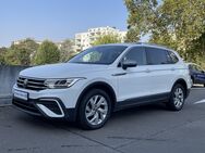 VW Tiguan, 2.0 Allspace Life 7-Si Lenk R, Jahr 2023 - Rüsselsheim