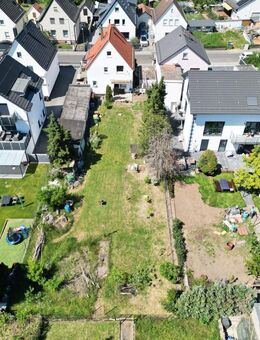 ENTWICKLUNGSPOTENTIAL - Sanierungsbedürftiges Mehrfamilienhaus mit 790 m² Baugrundstück! - Raunheim