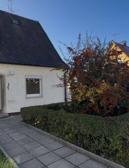 Doppelhaushälfte für das kleine Familienglück mit schönem Südgrundstück - Ebrach