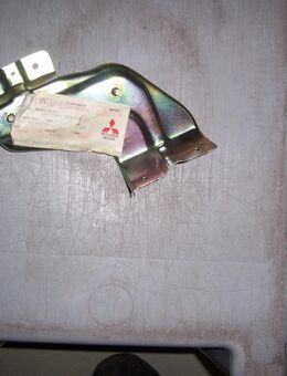 MB428232 Stoßstangenhalter hinten rechts Mitsubishi L300 P00 - Hannover Vahrenwald-List