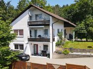 Natur pur - Familien-Domizil am Ortsrand . Ideal für Mehrgenerationenwohnen / Mieteinnahmen . - Veringenstadt