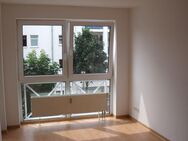 Helle 3-Zimmer-Wohnung, 2.OG mit Aufzug, Loggia, Tiefgaragenstellplatz und Keller zu verkaufen! - Chemnitz