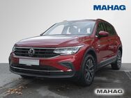 VW Tiguan, 1.4 eTSI Life, Jahr 2022 - München