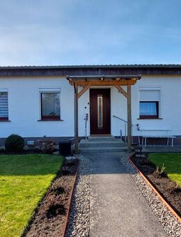 TOP PREIS FÜR EIN HAUS MIT VIELEN MÖGLICHKEITEN - BUNGALOWSTIL - Daberkow