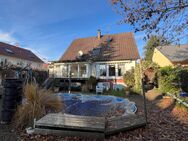 VERKAUFT! Ihr neues Zuhause in Haltingen - ein Platzwunder mit schönem Garten und Pool - Weil (Rhein)