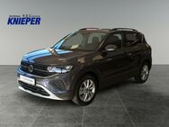 VW T-Cross, 1.0 TSI Life, Jahr 2024 - Zetel