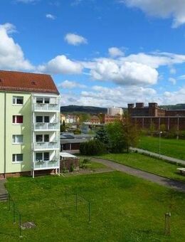 Grüne Aue - schicke 2-Zimmer-Wohnung mit Balkon - Flöha