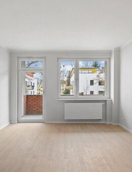Erstbezug nach Sanierung! Große 2-Zimmer Wohnung mit Einbauküche in Lichterfelde! - Berlin