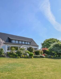 Über den Dächern von Lohmar - Einfamilienhaus mit Einliegerwohnung und zusätzlichem Bauplatz - Lohmar