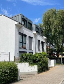 Exklusive Eigentumswohnung mit großem Balkon und Stellplatz in ruhiger Lage von Bramfeld - Hamburg