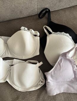 5 Softcups- oder Bügel-BHs, Bustier 75 B - Bonn