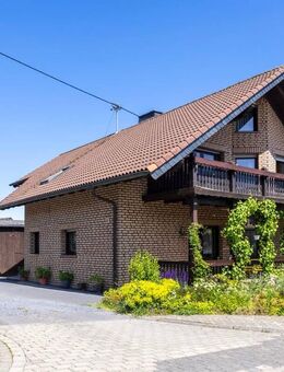 Großzügiges Einfamilienhaus mit landwirtschaftlichem Nebengebäude! - Hohenleimbach